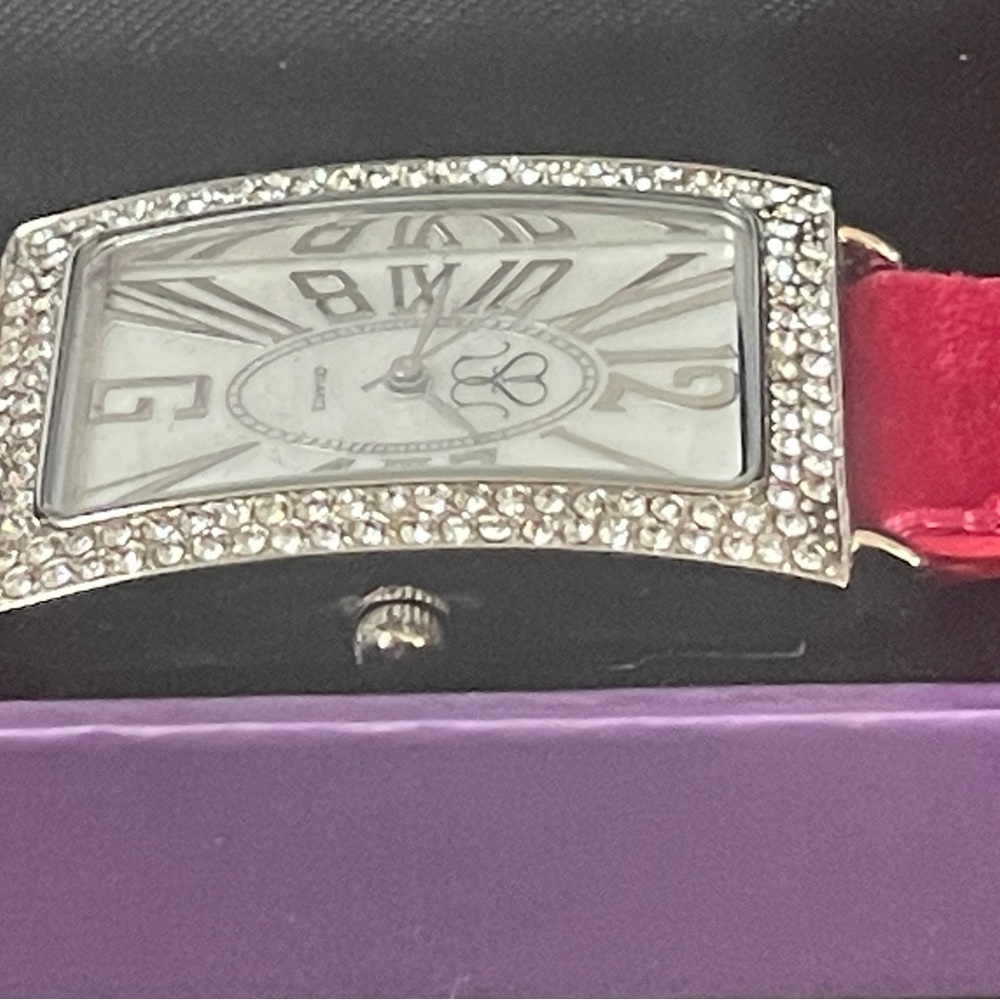 New Suzanne Somers collection wristwatch velvet band!! Runs well, Perfect gift - Picture 4 of 4